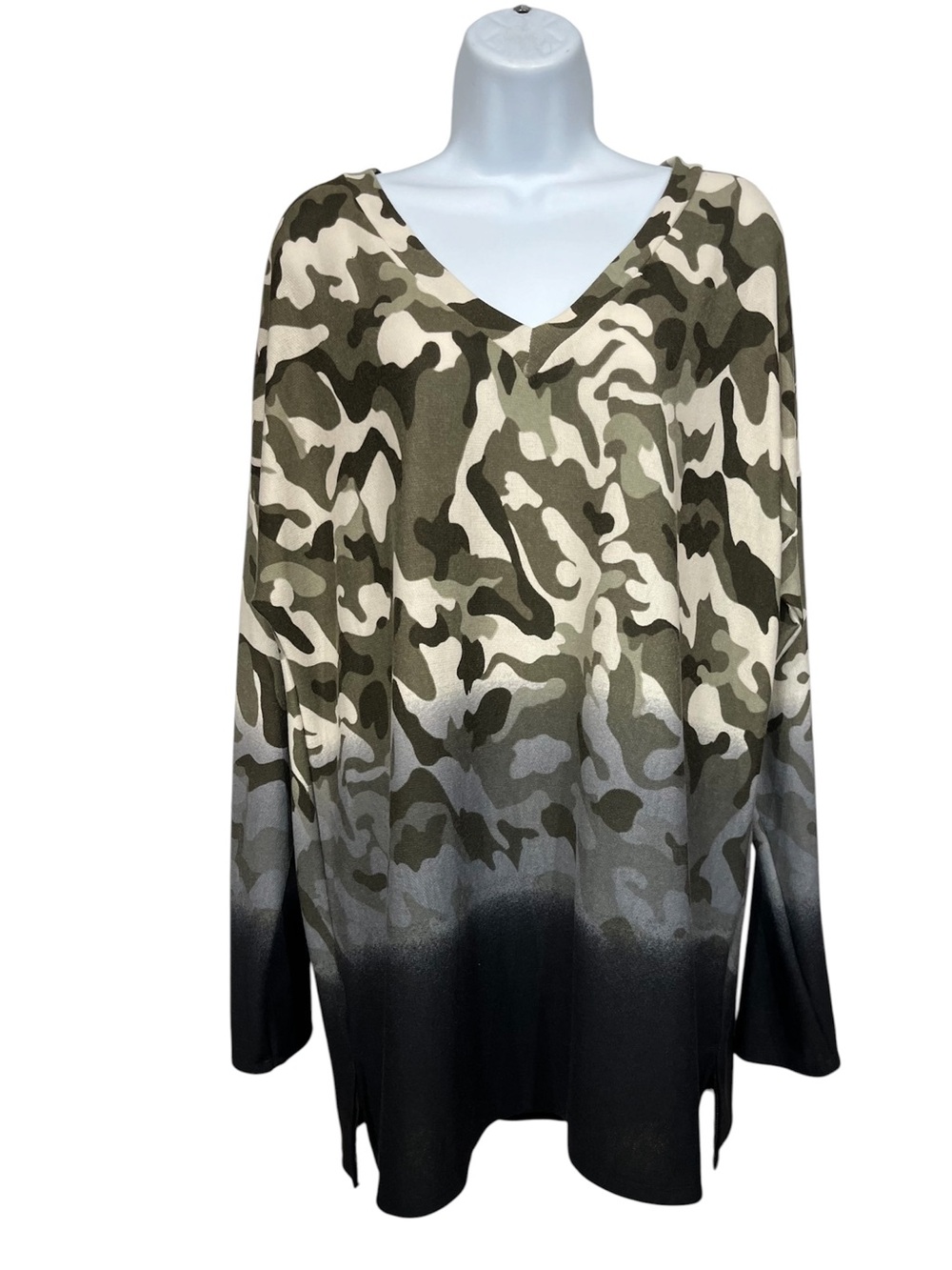 Sew In Love camo ombre knit size XL